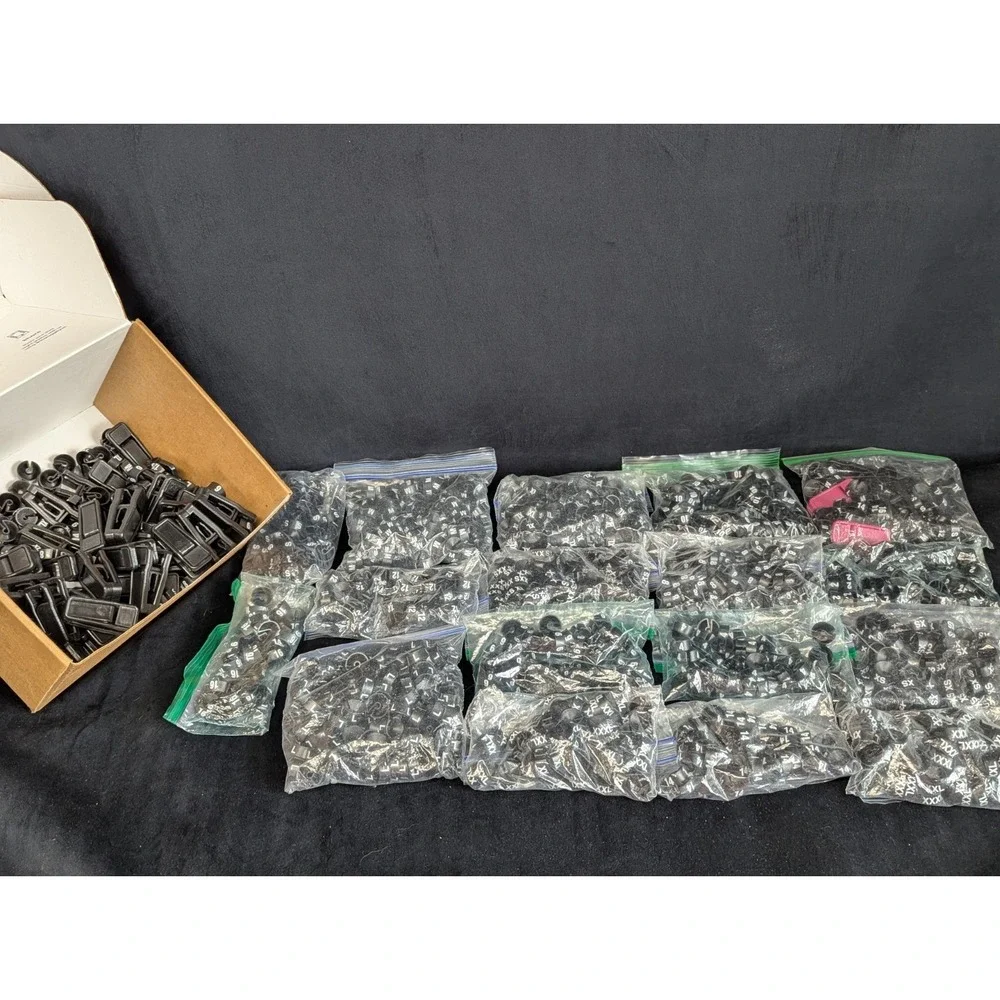 HUGE Lot of Hanger Size Markers Tags Clothing Retail Black Sizes 2-16 XXS - XXXL